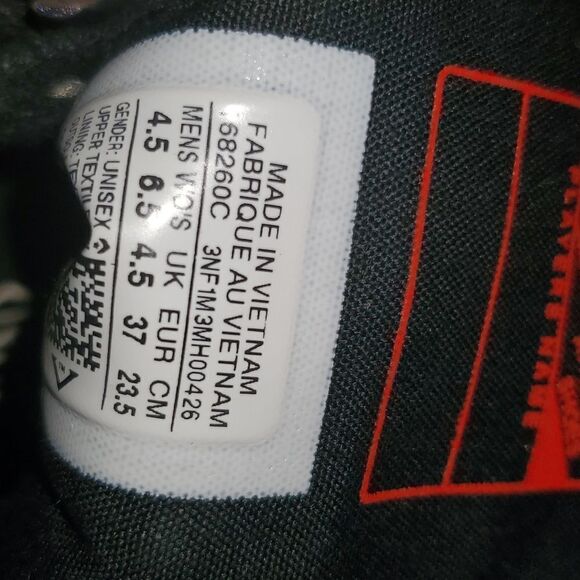 Floral black/clear converse  - Picture 3 of 6